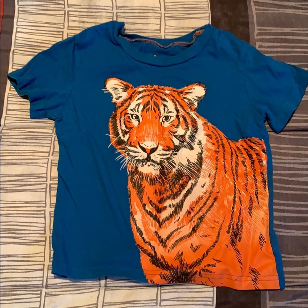 Boys 5T Short Sleeve Shirt